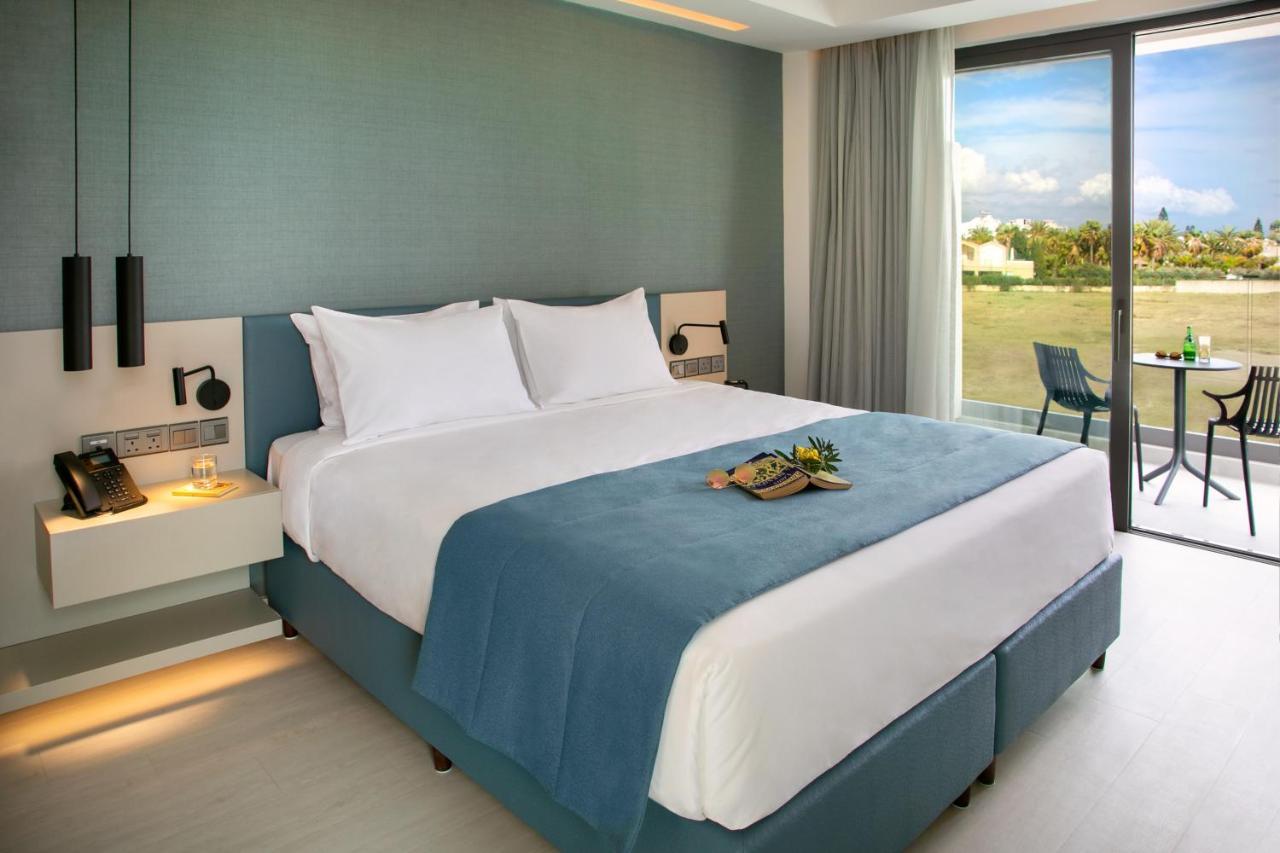 Mercure Larnaca Beach Resort Ngoại thất bức ảnh