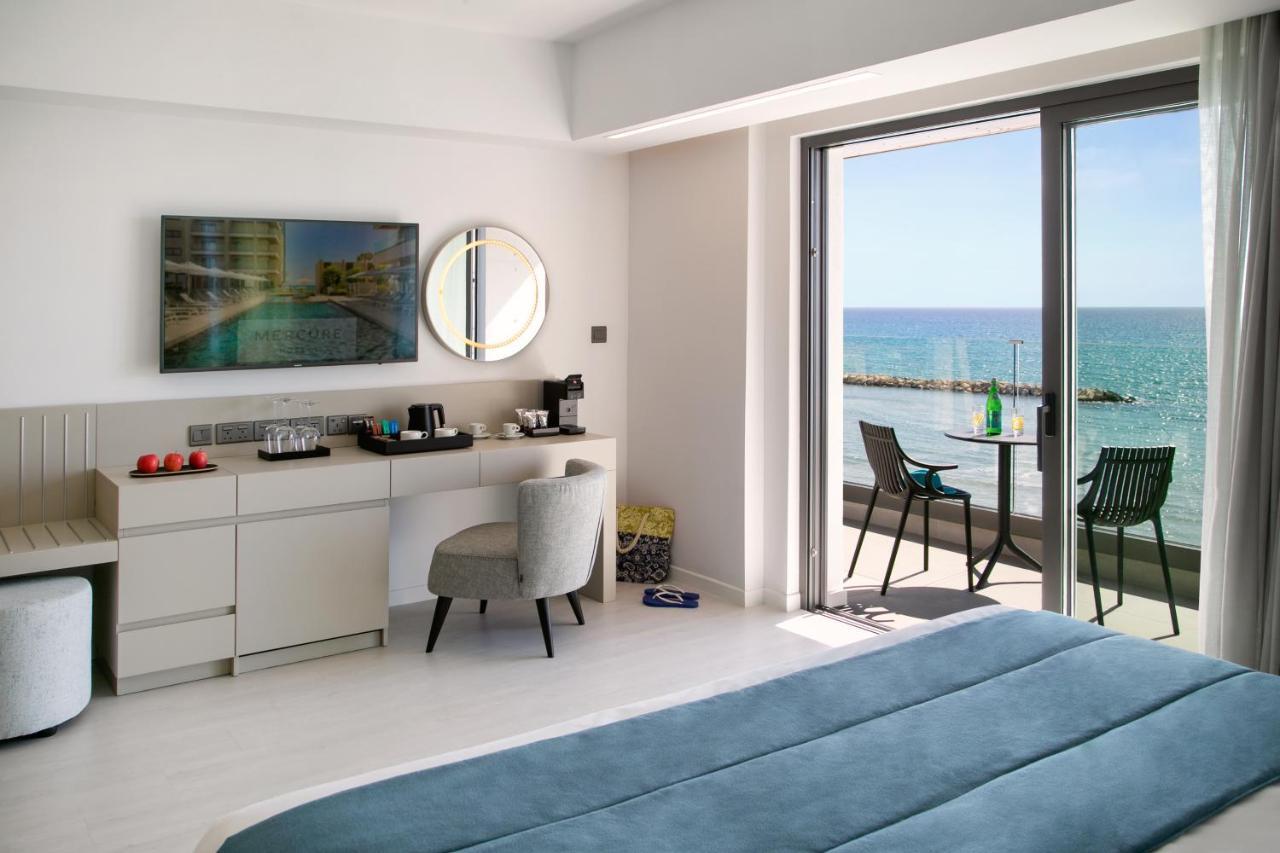 Mercure Larnaca Beach Resort Ngoại thất bức ảnh