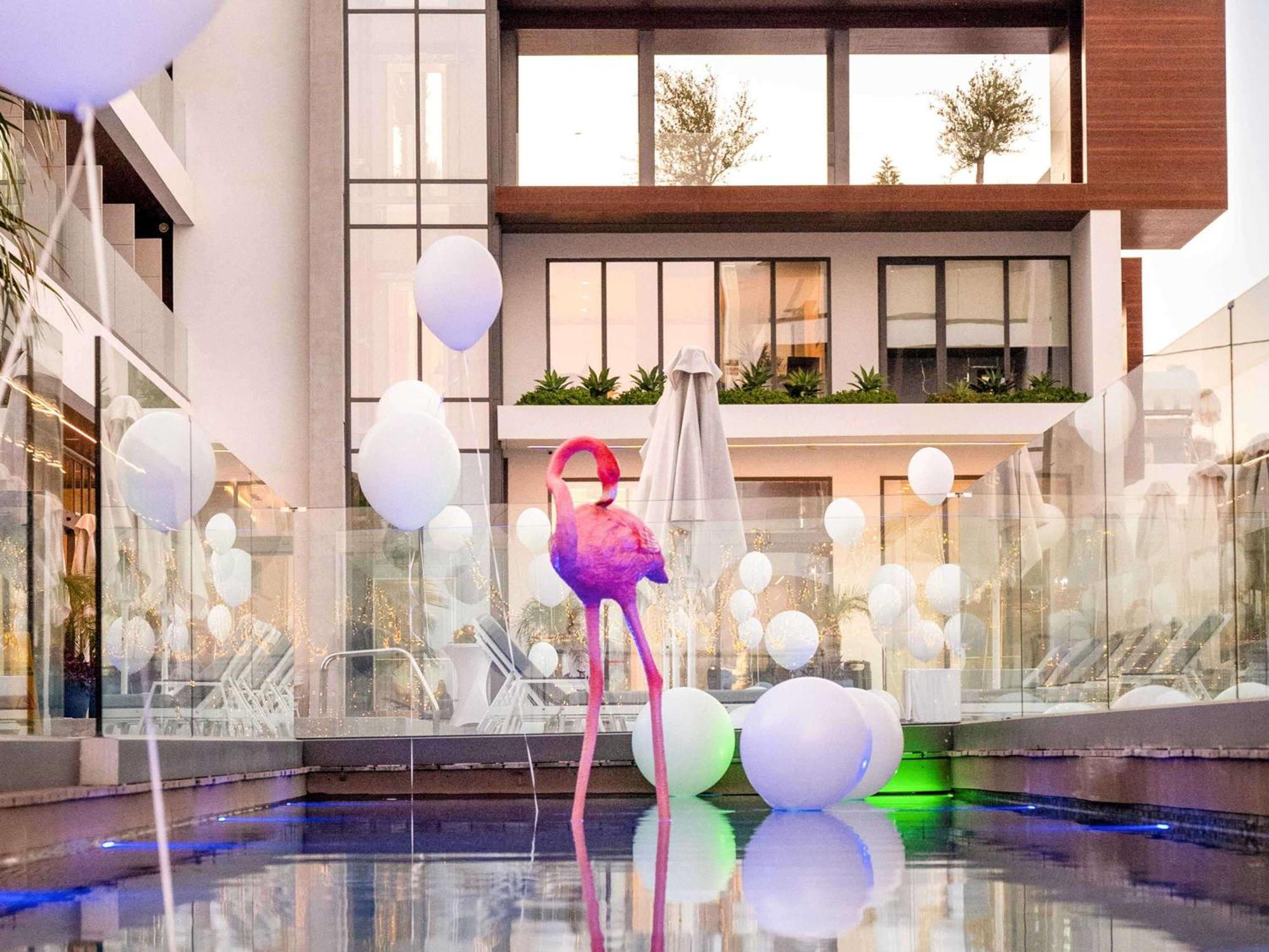Mercure Larnaca Beach Resort Ngoại thất bức ảnh