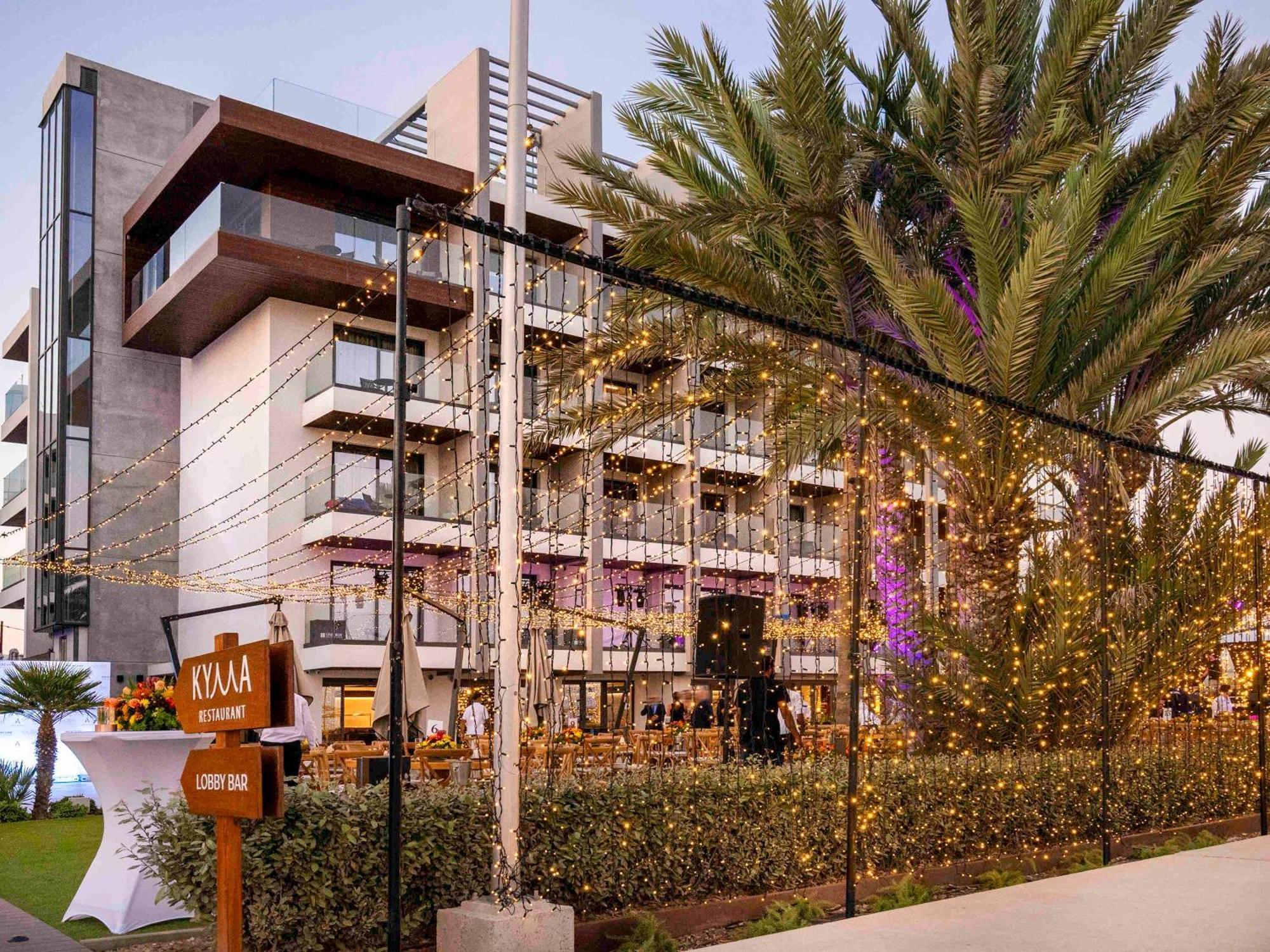 Mercure Larnaca Beach Resort Ngoại thất bức ảnh