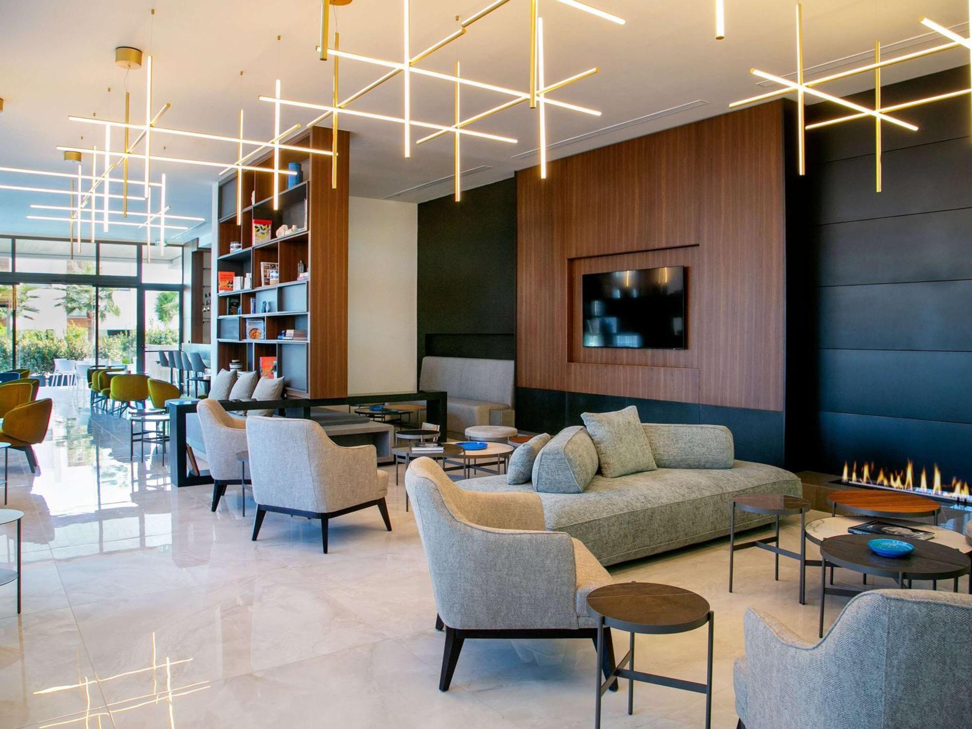 Mercure Larnaca Beach Resort Ngoại thất bức ảnh