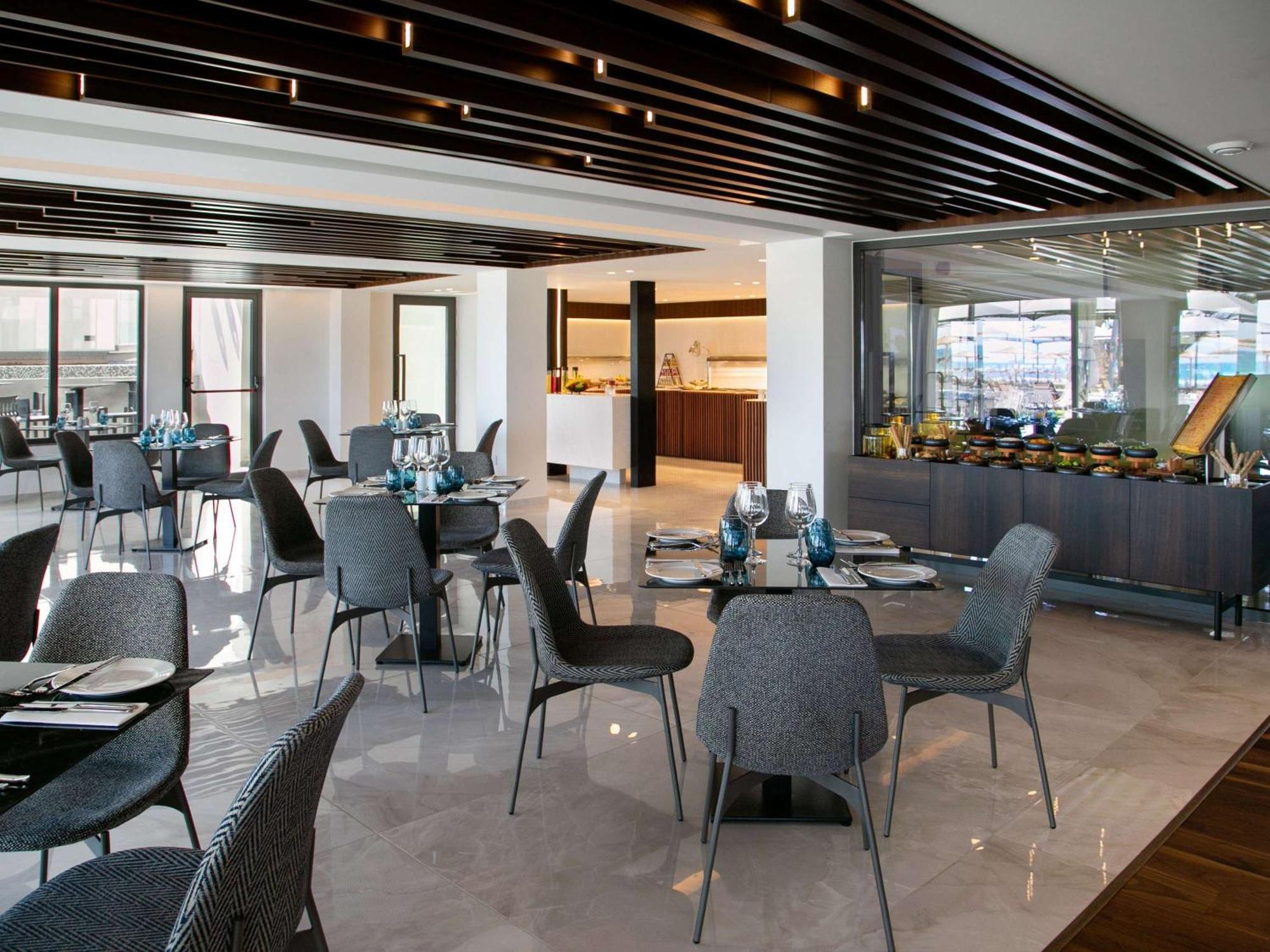 Mercure Larnaca Beach Resort Ngoại thất bức ảnh