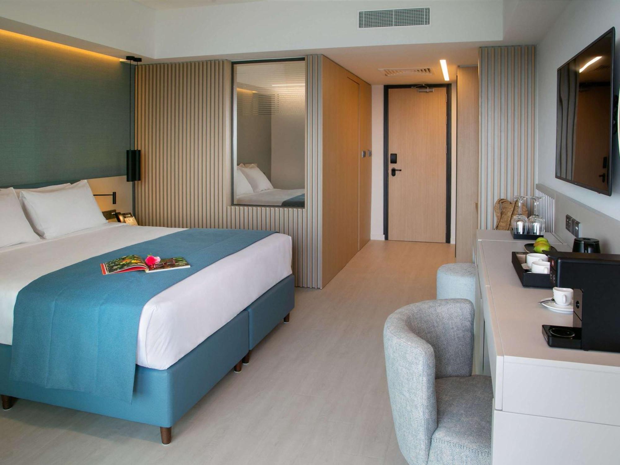 Mercure Larnaca Beach Resort Ngoại thất bức ảnh