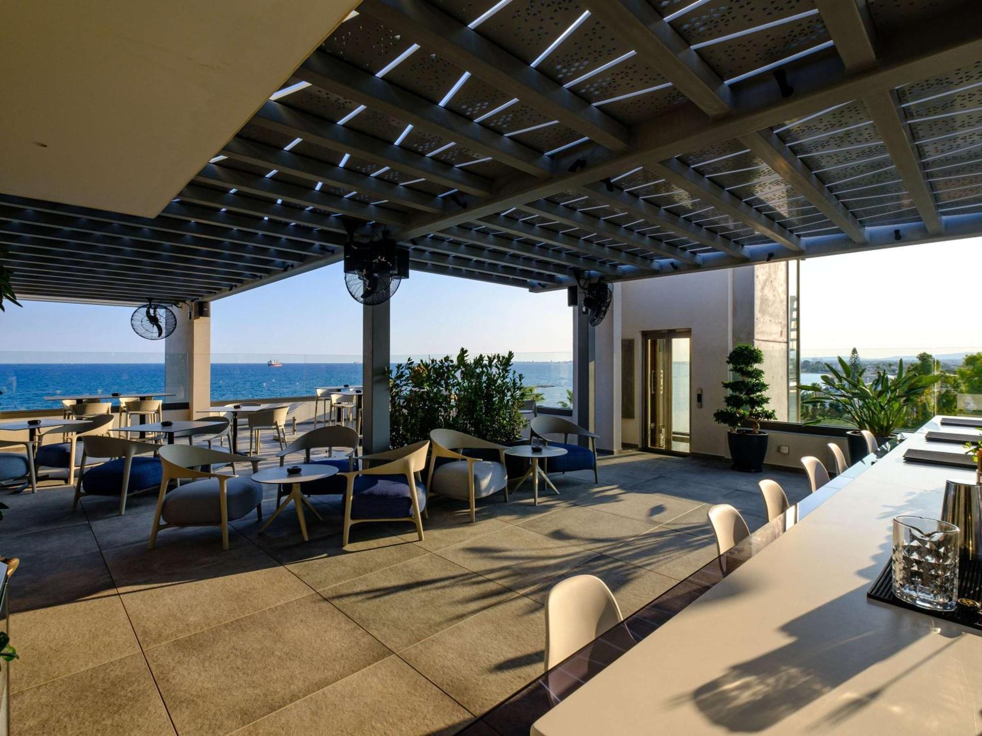 Mercure Larnaca Beach Resort Ngoại thất bức ảnh